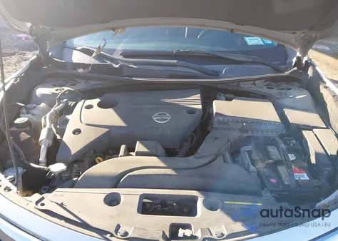 2015 Nissan Altima 2.5 S z USA, uszkodzony, nr VIN 1N4AL3AP6FN371139